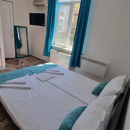 пиргос 3*